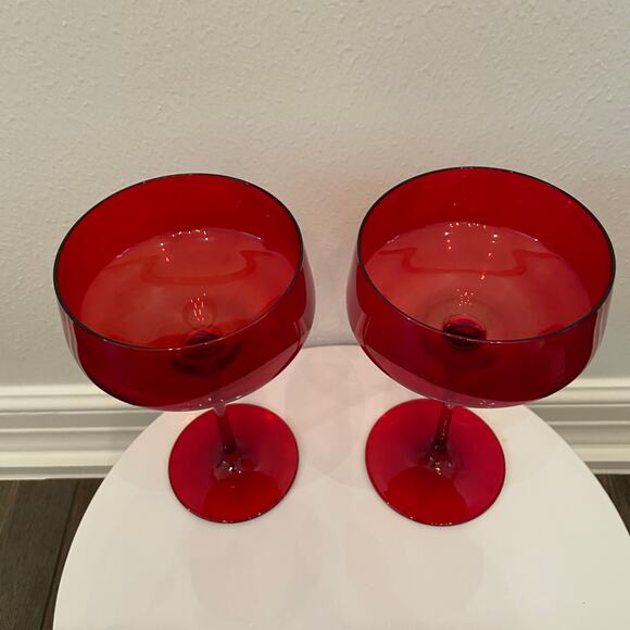 4pc Valentine Red Coupe Glasses 10oz  Holiday Cocktail Champagne Glassware New - Picture 12 of 16